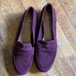 Maroon GAP loafer flats size 9.5
